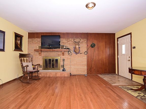 3rd image of 401 E Harding Ave #403