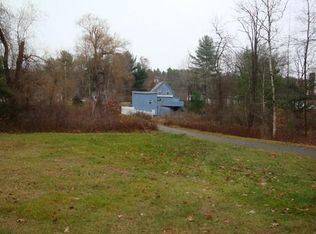 532 Rindge Rd, Fitchburg, MA 01420