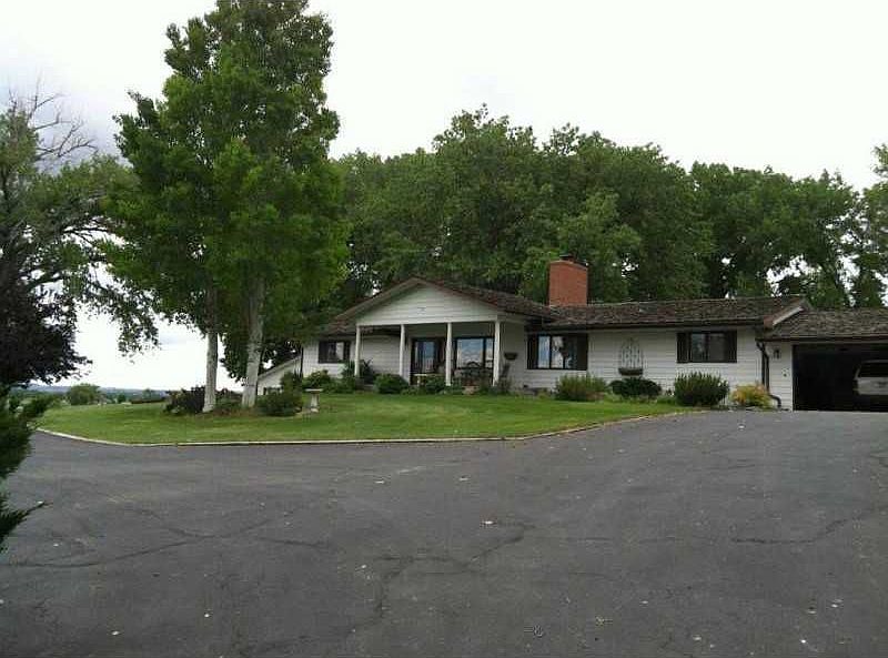 1st image of 8736 Camelot Ln