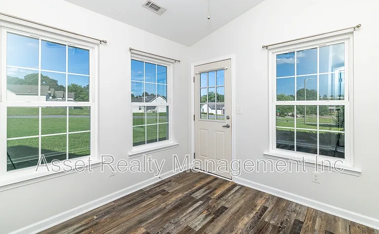 5532 Libby Way — Photo 27