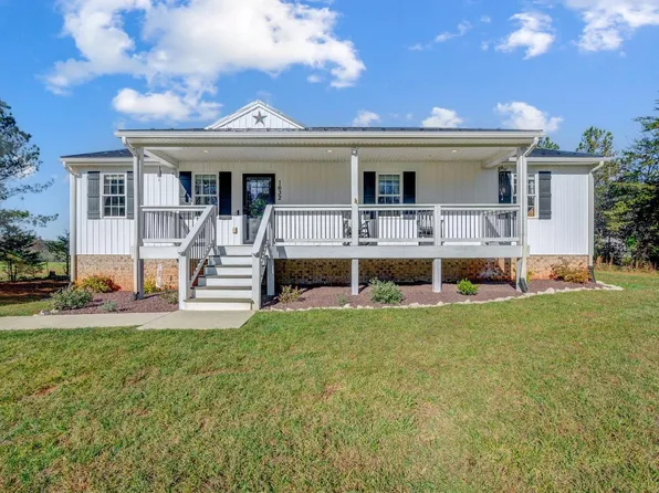 1632 Angel Pl, Huddleston, VA 24104