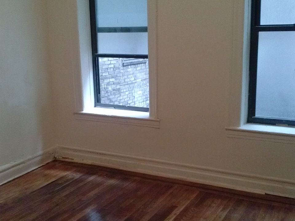 1st image of 2415 Newkirk Ave APT 1G
