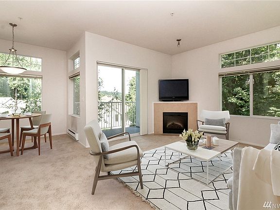 4th image of 21404 40th Pl S Unit B
