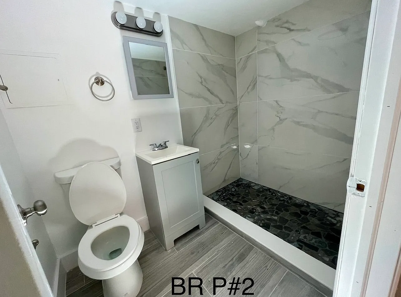 7 Sunset Road, Unit 2 — Photo 3