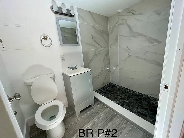 7 Sunset Rd #2 — Photo 3