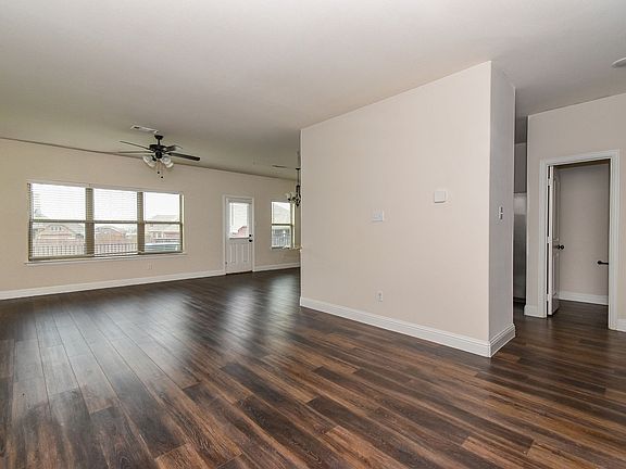 5th image of 6819 Jade Dr