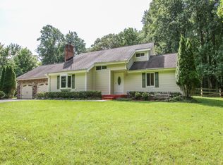 5037 Bobcat Ct, Woodbridge, VA 22193