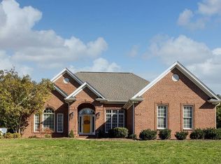 1612 Crownridge Ct, Bowling Green, KY 42104