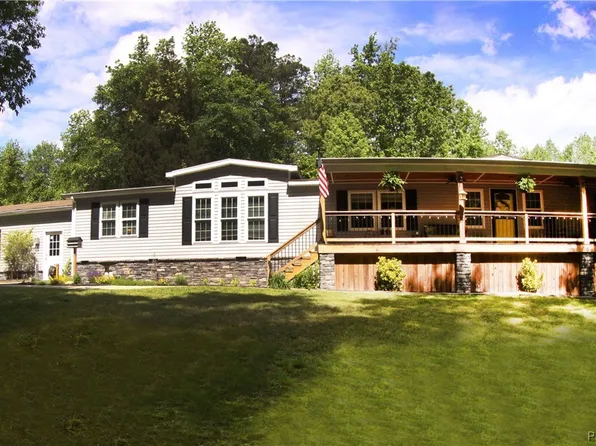 5030 Red Gate Dr, Disputanta, VA 23842