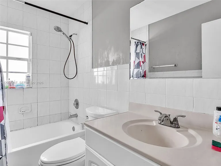 13231 SW 68th St — Photo 9