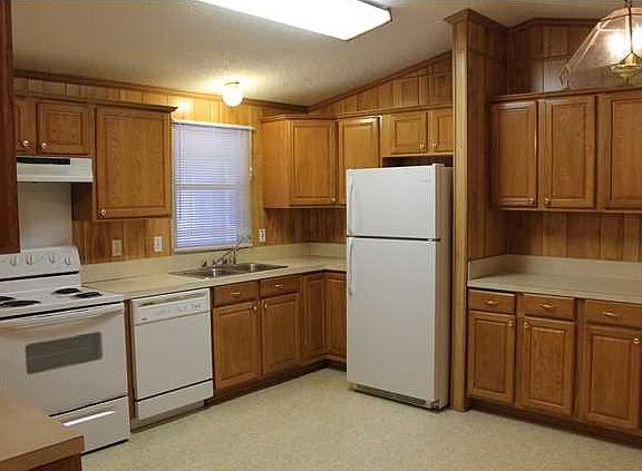 2nd image of 1214 Saint Mary St
