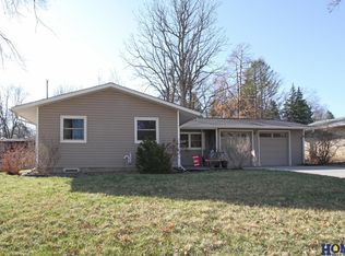 5843 Randolph St, Lincoln, NE 68510