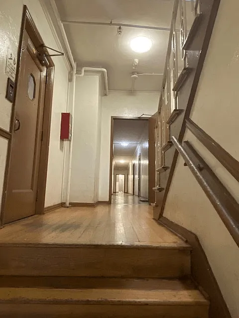 320 S. Manhattan Place — Photo 4