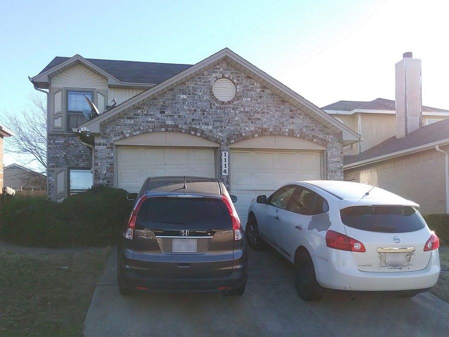 1st image of 1114 Lombard Ln