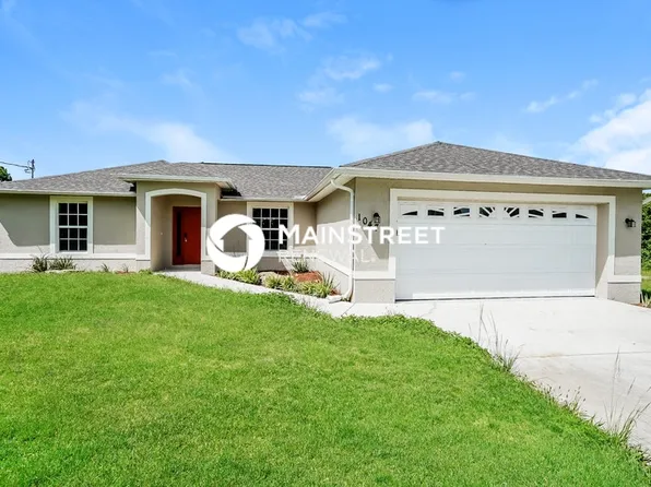 1047 Kellogg St E, Lehigh Acres, FL 33974