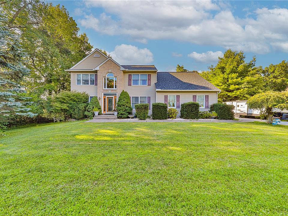 1st image of 4132 Crest View Dr