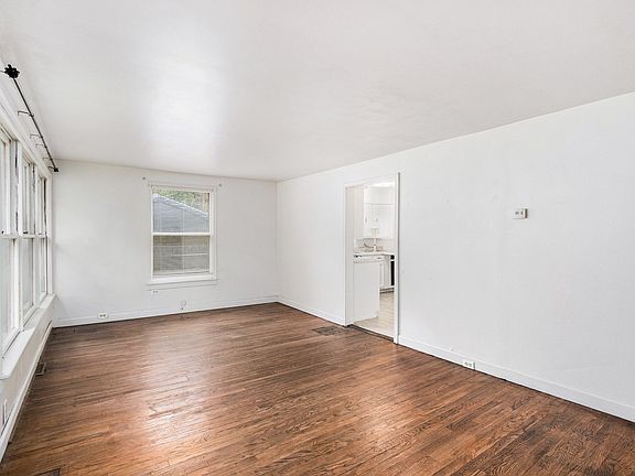 2nd image of 613 Washburn Ave