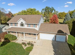 219 Cordoba Ave, Cedar Falls, IA 50613