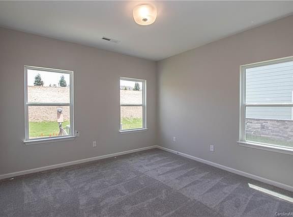 4th image of 7551 Hartsfield Dr #77