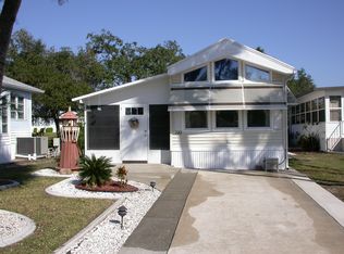 143 Brookshire Dr, Nokomis, FL 34275