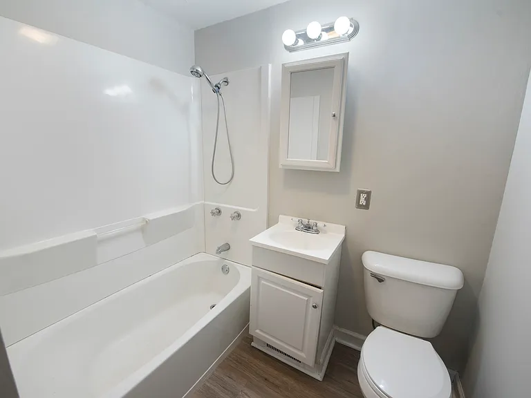 3700 Caracas Dr — Photo 6