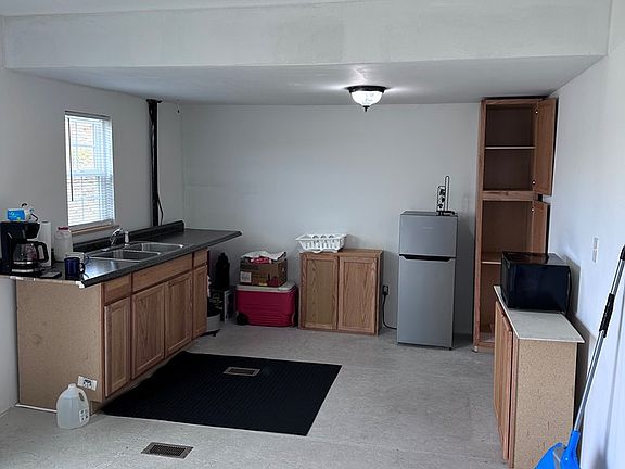 2nd image of 9059 Elk Creek Pkwy