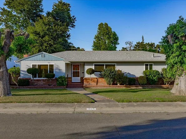 1045 Aidan Ave, Sacramento, CA 95822