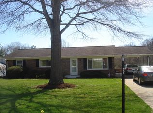 137 Kilarney Ct, Ridgeway, VA 24148