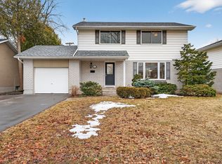 44 Casterton Ave, Kingston, ON K7M 1R5