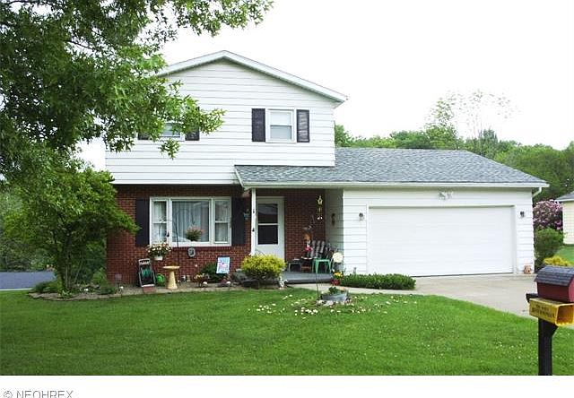 1st image of 1 Orchard Ln