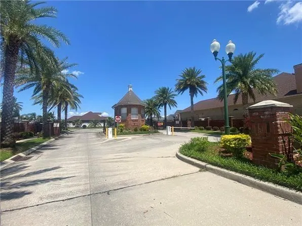 11405 N Saint Andrews Cir, New Orleans, LA 70128