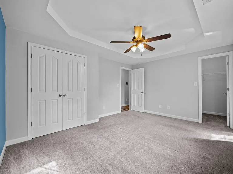 312 Reid Ct N — Photo 9