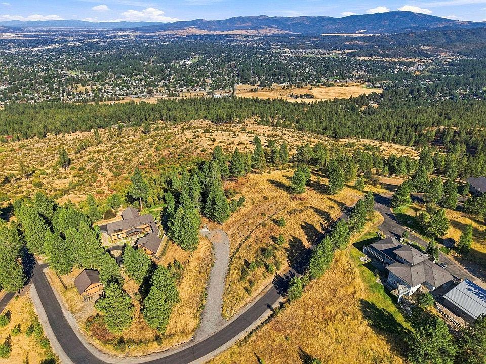1st image of 2827 S Park Ln