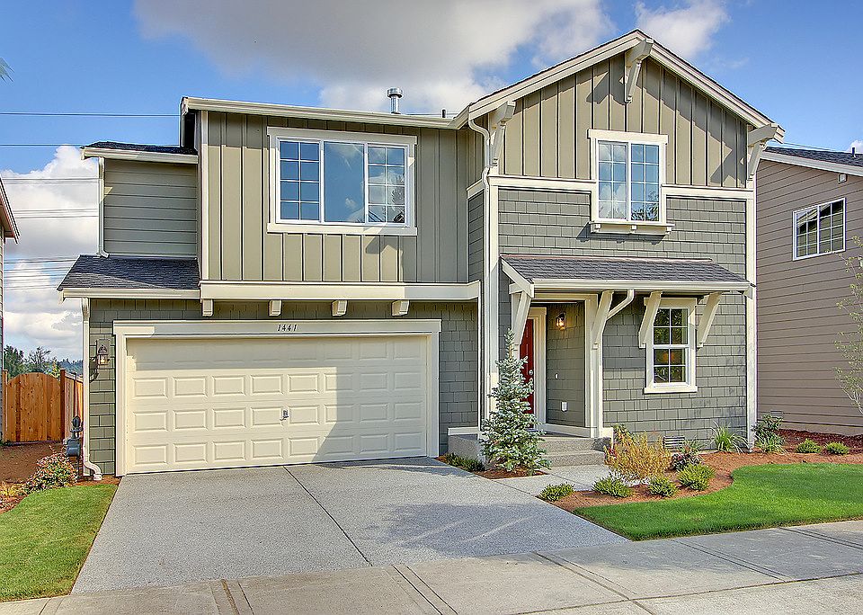 1st image of 1441 32nd Pl NE