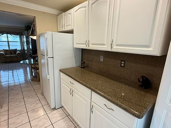 2nd image of 6 Abbey Lane #104