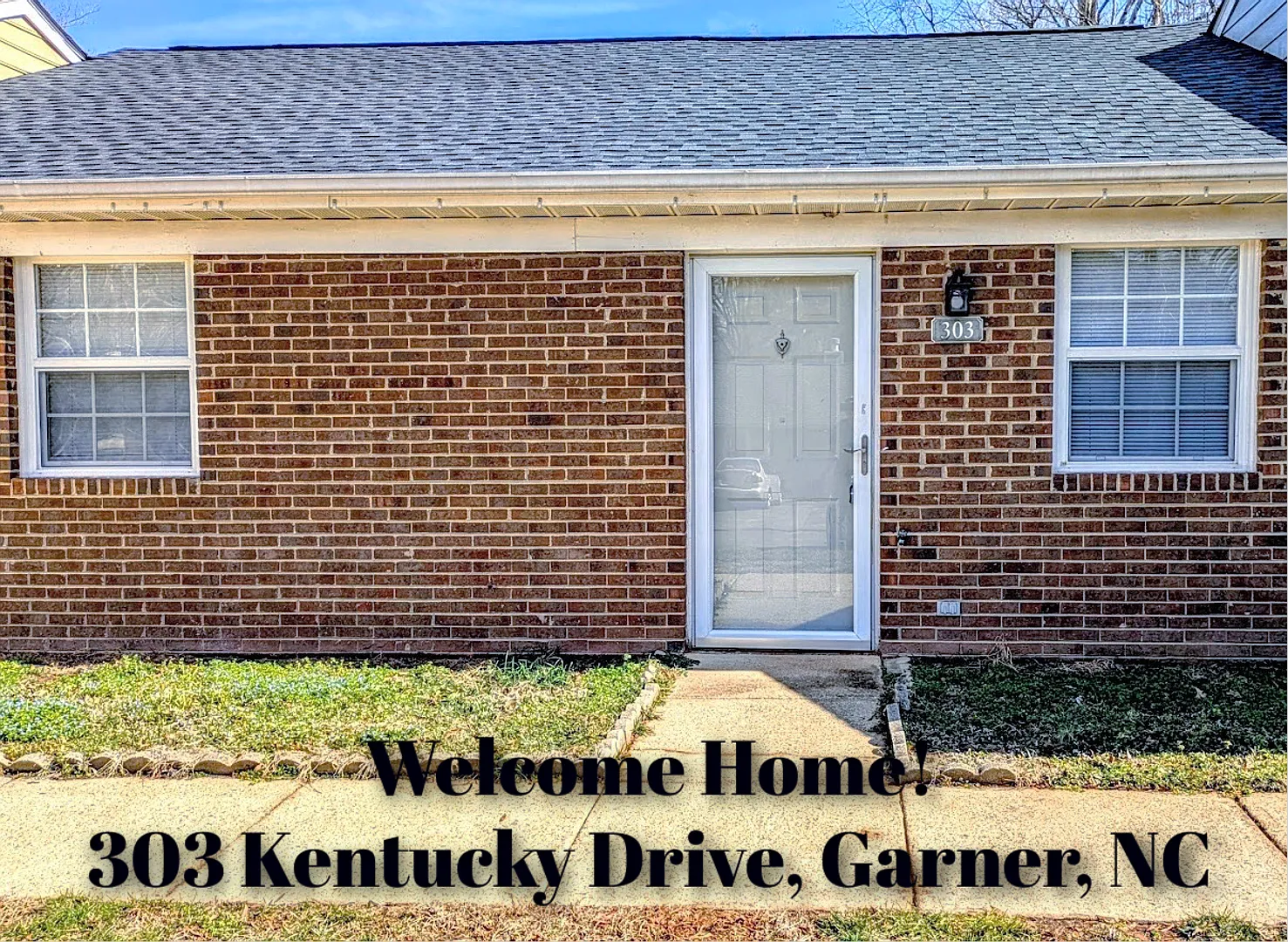 Walk In Shower! Single Level, 2 Br, 2 Full Bath Townhome $1350/Mo. Garner, Nc ! — Photo 2