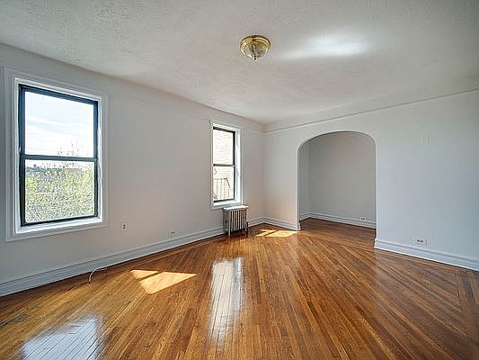 1st image of 4334 49th St APT 5J