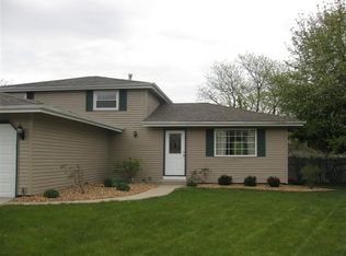 3684 W 75th Ct, Merrillville, IN 46410