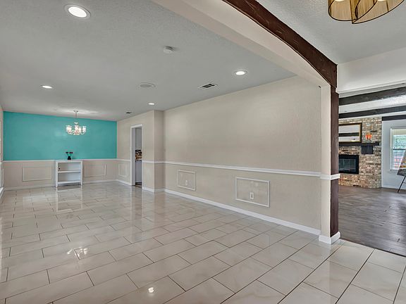 4th image of 4405 Ray White Rd