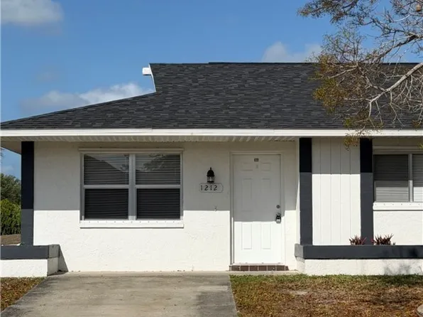 1212 SE 2nd Pl, Cape Coral, FL 33990