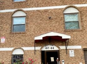 40-44 Rome St, Newark, NJ