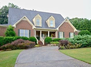 2025 Innsfail Dr, Snellville, GA 30078