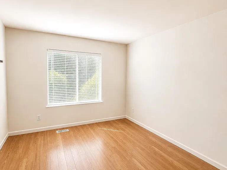 5313 164th Ave SE — Photo 11