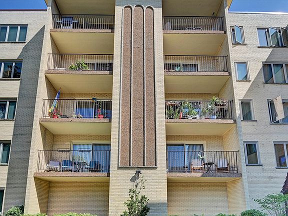 3rd image of 6433 W Belle Plaine Ave APT 210