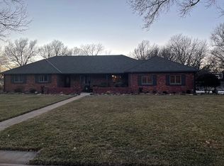 2609 Heather Pkwy, Hutchinson, KS 67502