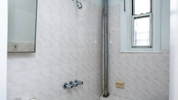 Rented by Nooklyn NYC LLC | media 2