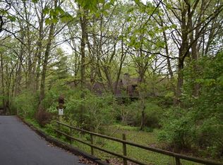 11919 Will Cook Rd, Palos Park, IL 60464