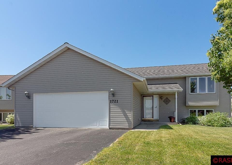 1st image of 1721 Bassett Dr