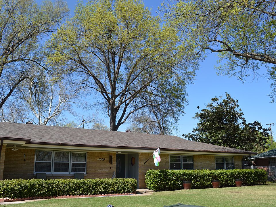 1st image of 1509 Ann Arbor Dr