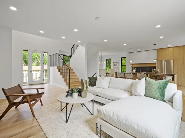 7020 W Shore Dr, Edina, MN 55435